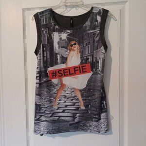 Edista Tank Top T-Shirt Women Large Y2K Funky Graphic Selfie Art to Wear